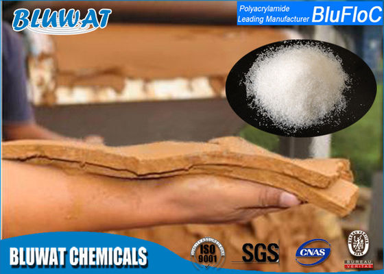 주문 탈수 대리인/양이온 Polyacrylamide 중합체 대량 조밀도 0.6 - 0.8를 Sludge 온라인 제품